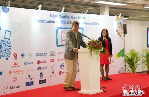 1530168221437375.png blob.png